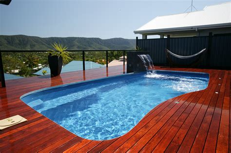 Backyard Landscaping Ideas-Swimming Pool Design - Homesthetics - Inspiring ideas for your home.