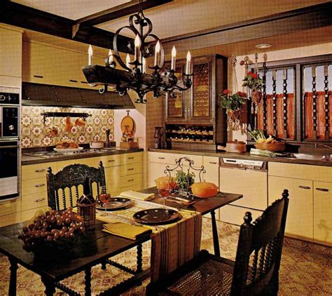 Best 25+ 1970s kitchen ideas on Pinterest | 1970s kitchen wallpaper, Kitchen cabinets island and ...