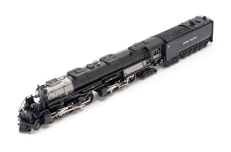 Lionel LionMaster 4-8-8-4 Big Boy steam locomotive - Trains