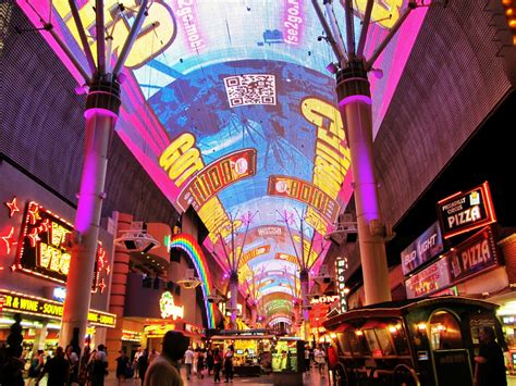 Sweet Dreams Are Made of These...: Las Vegas Attractions