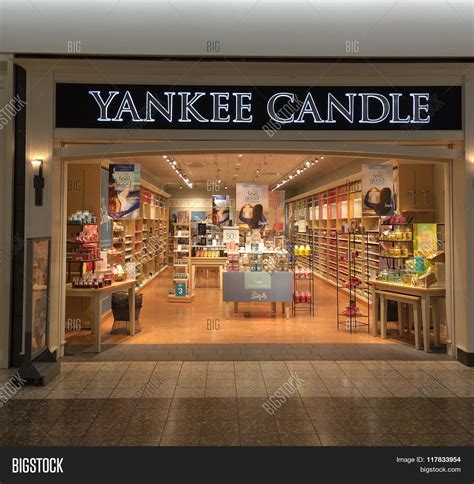 Yankee Candle Store Image & Photo (Free Trial) | Bigstock