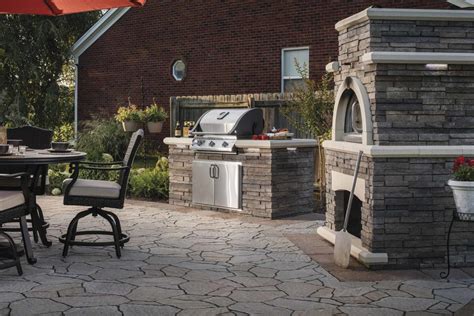 Outdoor Kitchen Design Hardscaping with Concrete Patio Pavers - Bayside Pavers