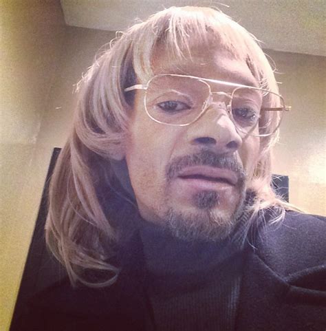 Snoop Dogg in White-Face? - THE UNBOTHERED