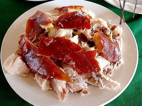 FLAVOURS OF ILOILO: Erning's Lechon and Seafood restaurant along Villa beach