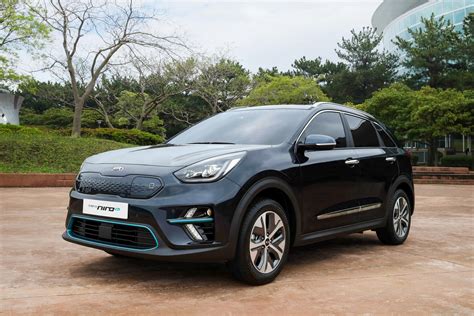 Kia Reveals Images Of All-Electric Niro