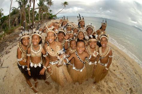 Tui Tai Expeditions: Pacific Cultural Triangle with Tui Tai