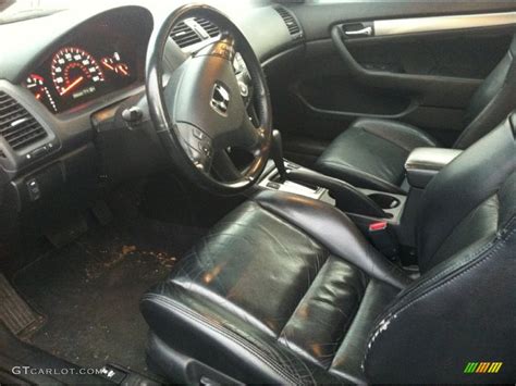 2004 Honda accord interior dimensions