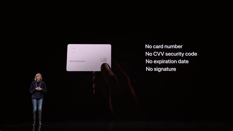 Apple's minimalist titanium credit card