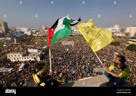 Fatah flag hi-res stock photography and images - Alamy