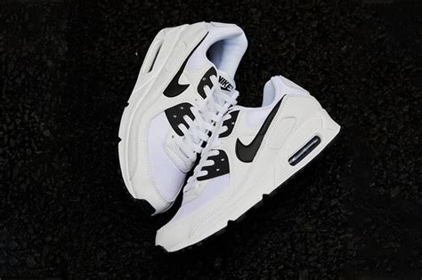 Nike Air Max 90 "White/Black" | Hypebeast