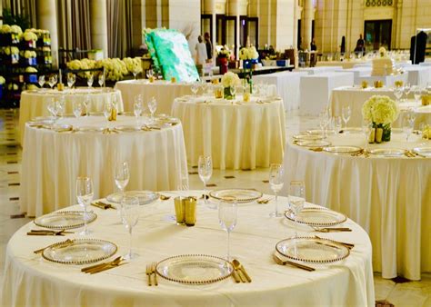 Banquet Table Setup Ideas: 15 Decorations and Tips