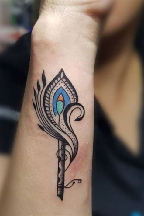 Side Wrist Mor Pankh Tattoo in 2022 | Cool wrist tattoos, Mor pankh tattoo, Tattoo designs wrist