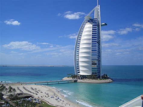 Burj Al Arab, Dubai | Tourist Destinations