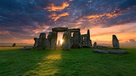 Where is Stonehenge, who built the prehistoric monument, and how? | Live Science