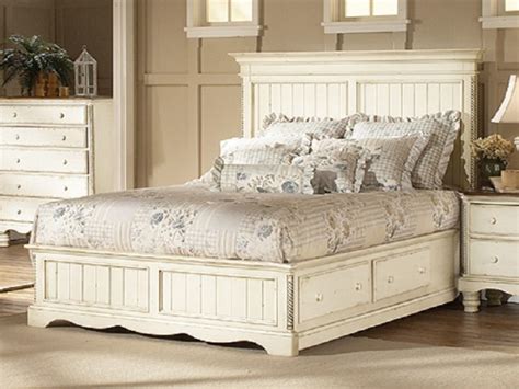 White Bedroom Furniture Idea - Amazing Home Design and Interior