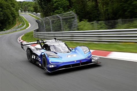 Volkswagen ID.R is "Electric Racing Car of the Year" | Used Cars NI Blog