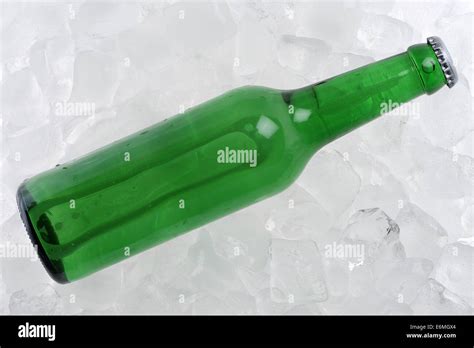 Ice cold beer bottle hi-res stock photography and images - Alamy