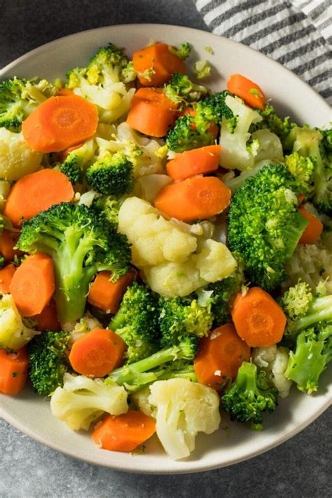 25 Best Broccoli Side Dishes for Dinner - Insanely Good