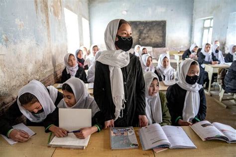 Nearly 90 Afghan Schoolgirls Were Poisoned, Officials Suspect - The New ...