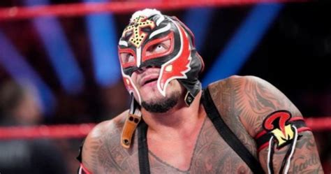 [Rumor] Rey Mysterio Could Take Off The Mask And Retire At WrestleMania 36