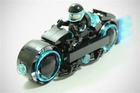 TRON Legacy By BrickBros UK Has Been Approved By LEGO Ideas Team