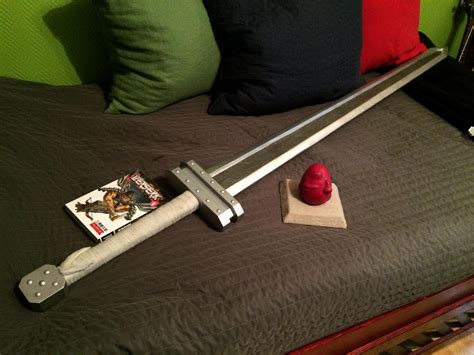 Guts' raider sword replica : r/Berserk