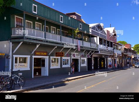 Shops and restaurants on Front Street, Lahaina, Maui, Hawaii, USA Stock Photo - Alamy