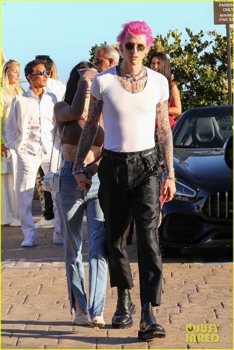 Machine Gun Kelly Debuts Bright Pink Hair During Lunch Date with Megan Fox: Photo 4770335 ...