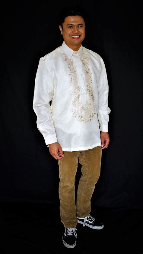 BARONG TAGALOG Filipino National Costume Filipiniana Made in Lumban ...