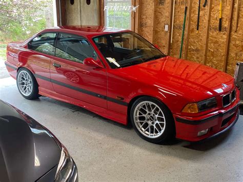 1995 BMW M3 Base with 17x9 Apex Arc-8 and Kumho 245x40 on Coilovers ...