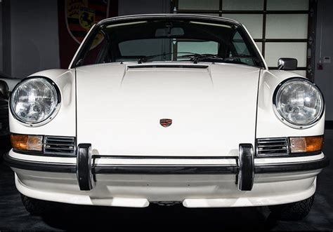 Porsche 911 1964 - Cars evolution