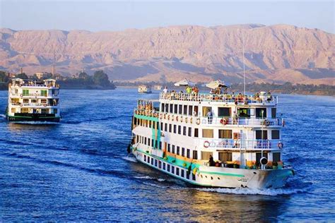 7 Day Pyramids & Nile Cruise by Air