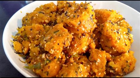 Muthia Gujarati Snack | Easy Step By Step Recipe | Manuben's Kitchen - YouTube