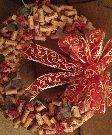 Wine Cork Wreath : 4 Steps - Instructables