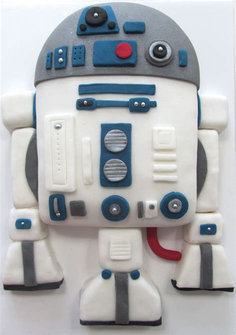 R2-D2 cake | Frances Quinn