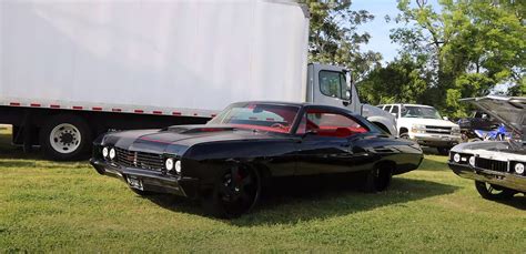 1967 Chevrolet Impala Restomod Is All Black, Goes by the Name of ...