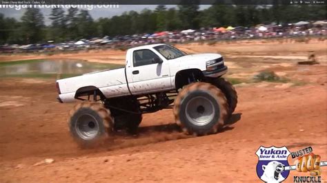 Video: Mud Bogging Second Generation Camaro - Chevy Hardcore