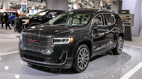 2020 GMC Acadia Taillight Design Hides A Little Secret - CarsRadars