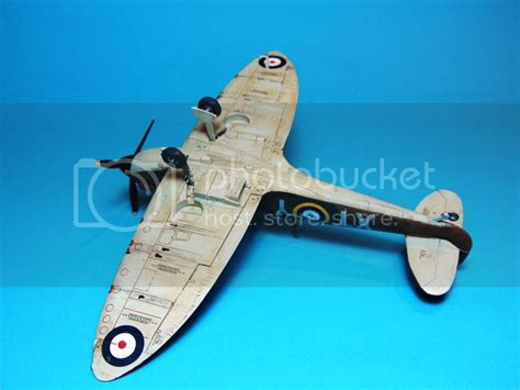 Airfix 1/72 Spitfire Mk.1A 603 Squadron, August 1940 - Ready for Inspection - Aircraft ...