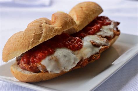 Chicken Parmigiana Hero – Bambinelli's