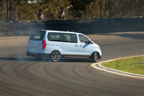 Video: The 8-seat Hyundai iMax N Drift Bus you've been waiting for