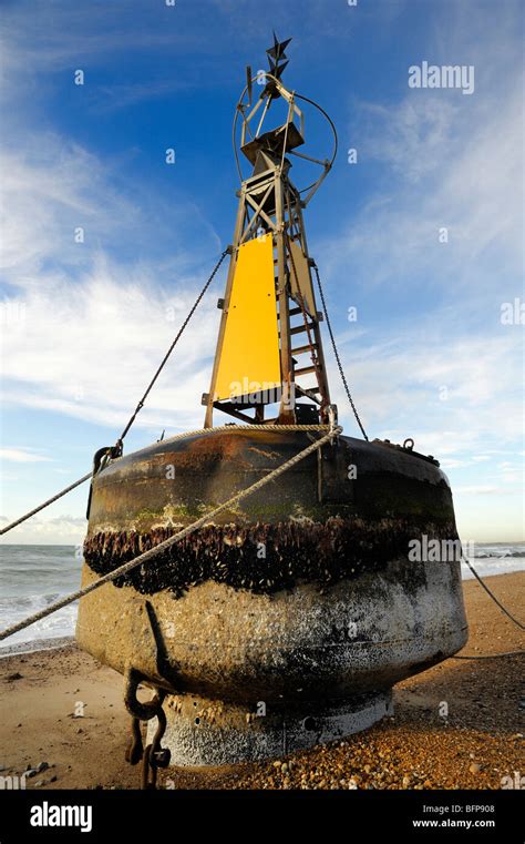 South cardinal market buoy hi-res stock photography and images - Alamy