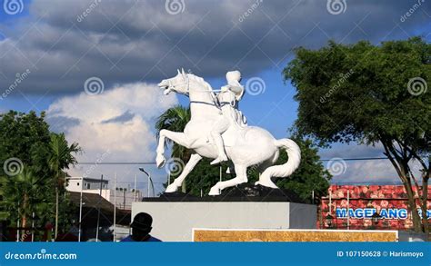 Diponegoro Statue Park (Taman Patung Diponegoro) Editorial Photo ...