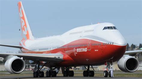 A Sneak Peek Inside Boeing's New 747-8 Jumbo Jet