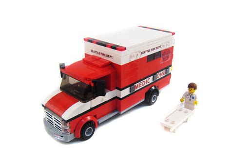 Custom Lego instructions: American Ambulance