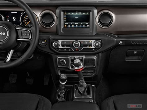 Jeep Wrangler Interior 2022