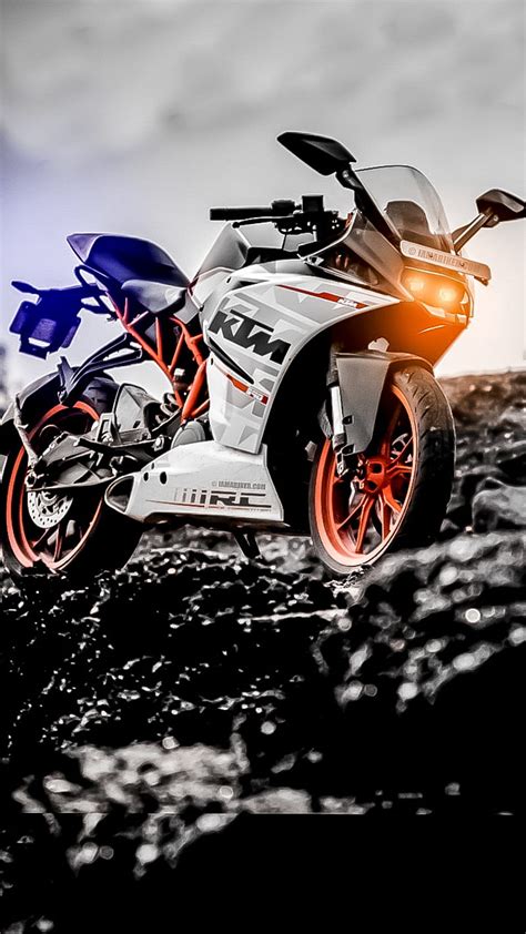 Sleek and powerful Ktm background 4k for motorcycle enthusiasts