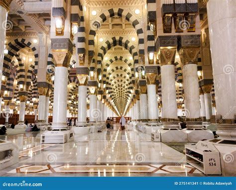 The Interior Architecture of Al-Masjid an-Nabawi (Prophet S Mosque) Editorial Photo - Image of ...