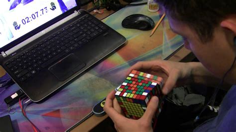 8x8 Rubik's Cube World Record - 5:49.08 - YouTube