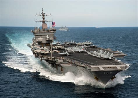 Here's why the US Navy needs to stop focusing on aircraft carriers - Business Insider